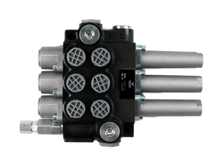 Rozdzielacz hydrauliczny 3-sekcyjny 40L sterowany na linkę VOIMA 2