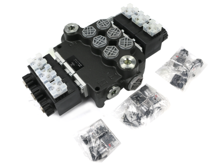 Rozdzielacz hydrauliczny 3-sekcyjny sterowany elektrycznie 12V 80L VOIMA 2