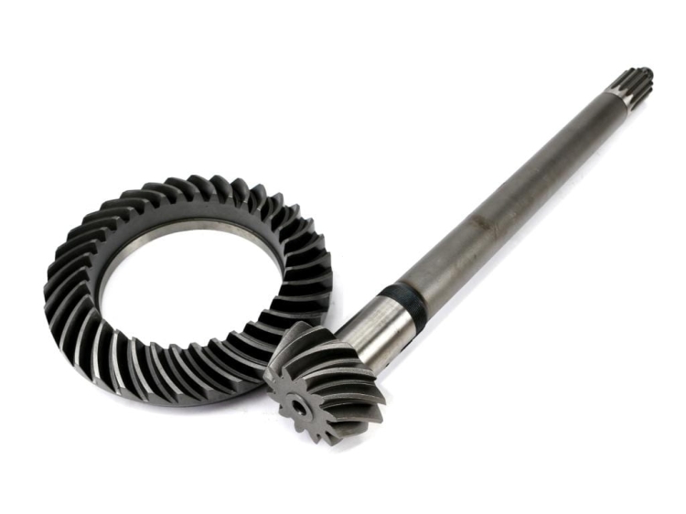 Wałek atakujący z kołem talerzowym 84179989 WARYŃSKI