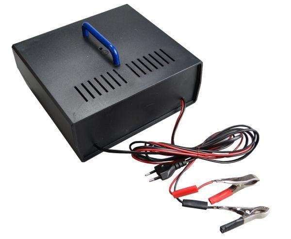 Prostownik wzmocniony 12V/15A Hertz 2