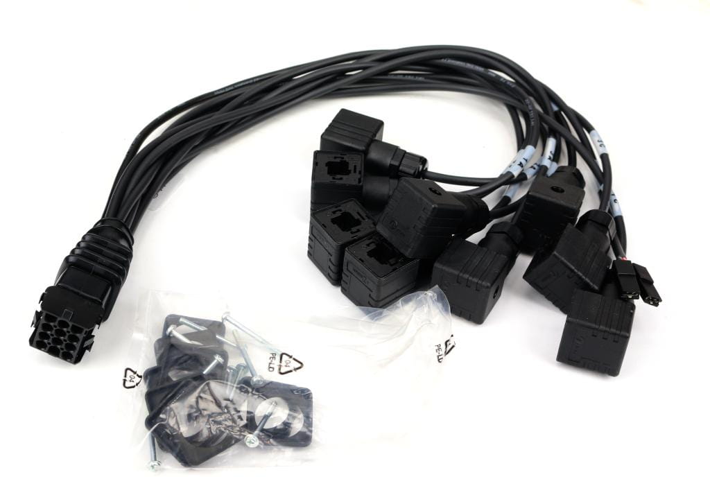 Przewód przedłużający końcowy L-0.5 mb. 9 wtyczek C18 (M-L 12 biegunów) do paneli sterowniczych