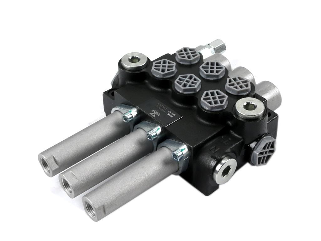 Rozdzielacz hydrauliczny 3-sekcyjny 40L sterowany na linkę  VOIMA