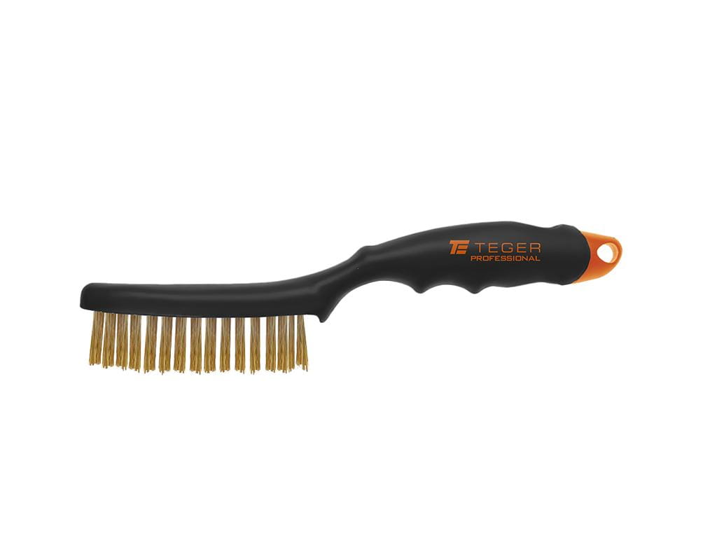 Szczotka druciana do rdzy PROFESSIONAL , drut mosiężny / 4 rzędowa, z plastikową rączką, Teger