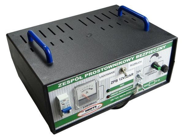 Prostownik wzmocniony z rozruchem 12V/24V 32A/380A Hertz